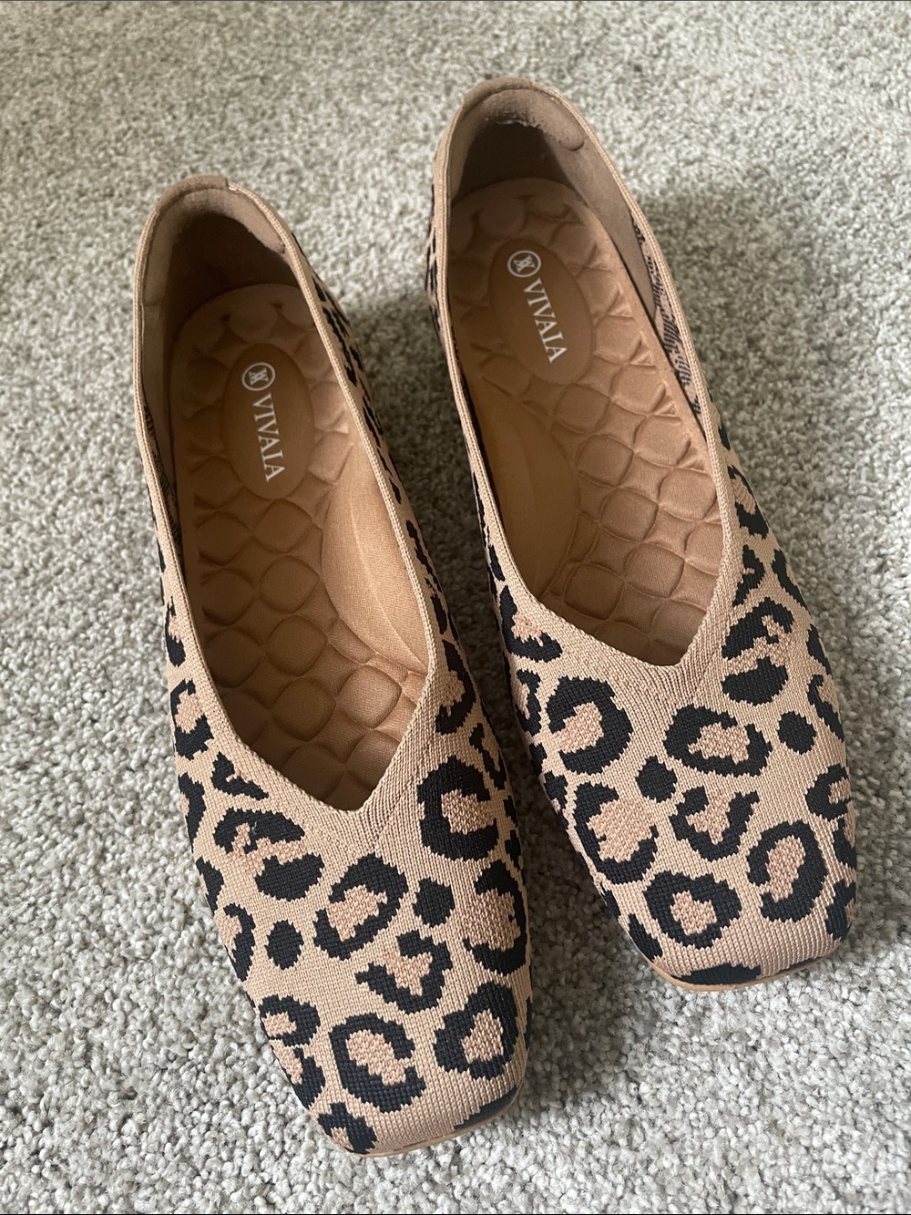 Vivaia Margot Walker Square-toe V-cut flats leopard print Sz 39.5 (9) washable